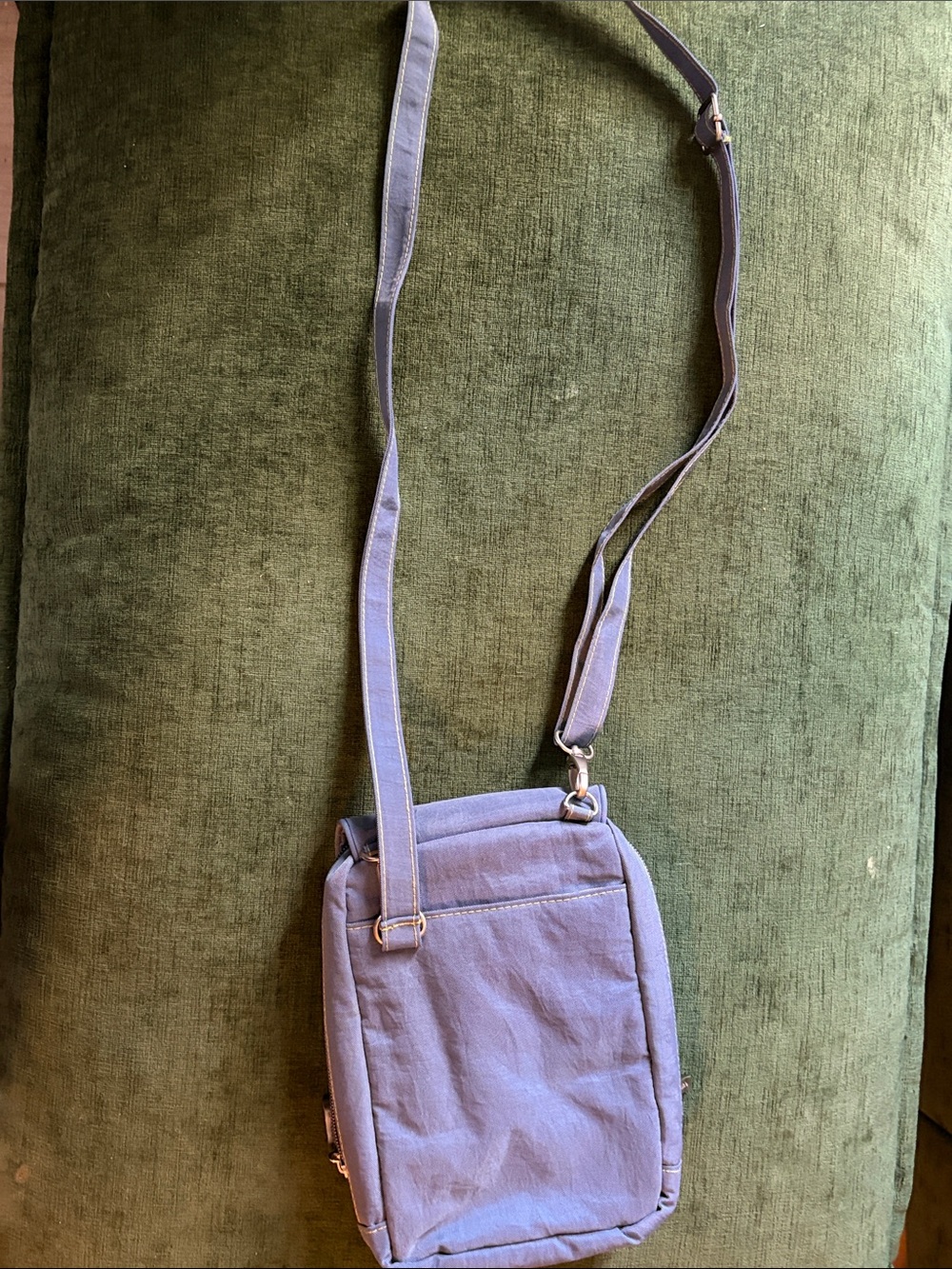 Baggallini Lavender Blue Crossbody Bag with Adjustable Strap - Picture 6 of 6